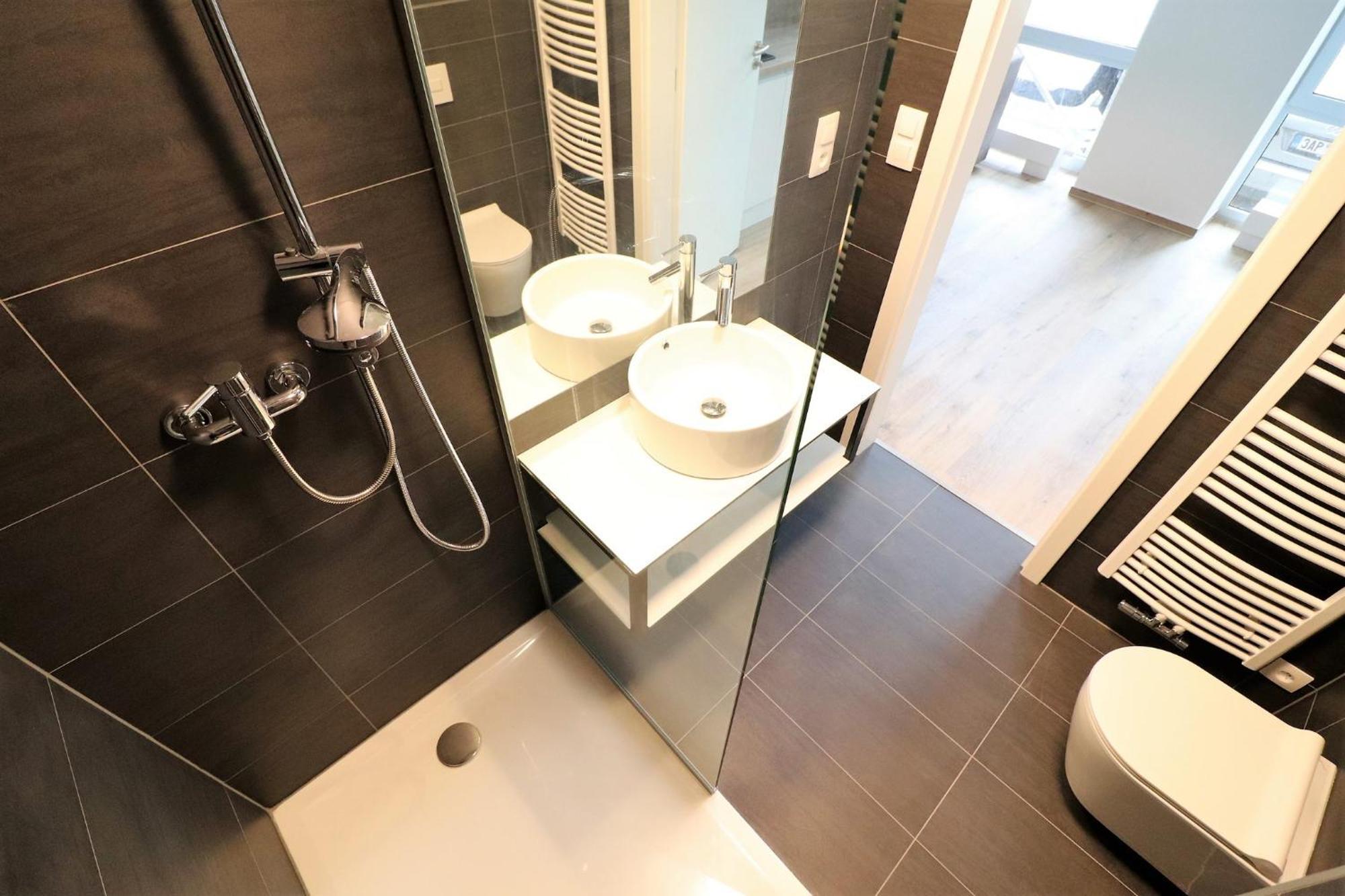 Park Tower Apartment V Centru Zlina Extérieur photo